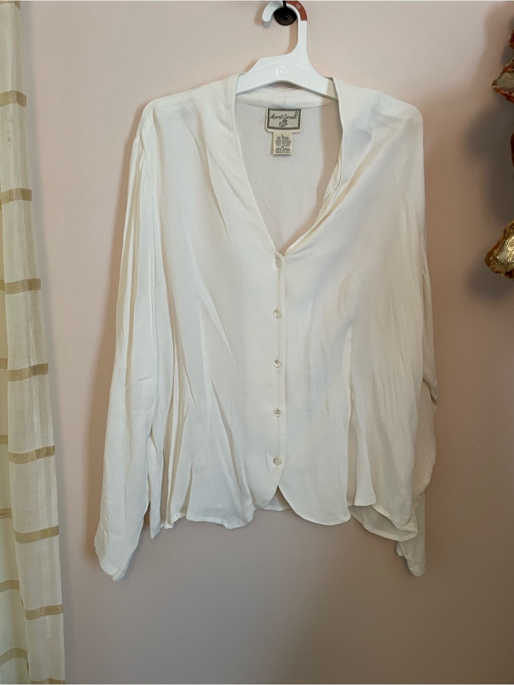 April Cornell Ivory Button-Front V-Neck Blouse